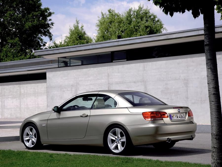  BMW 335i Convertible 2007 года  (фото 66 из 91)